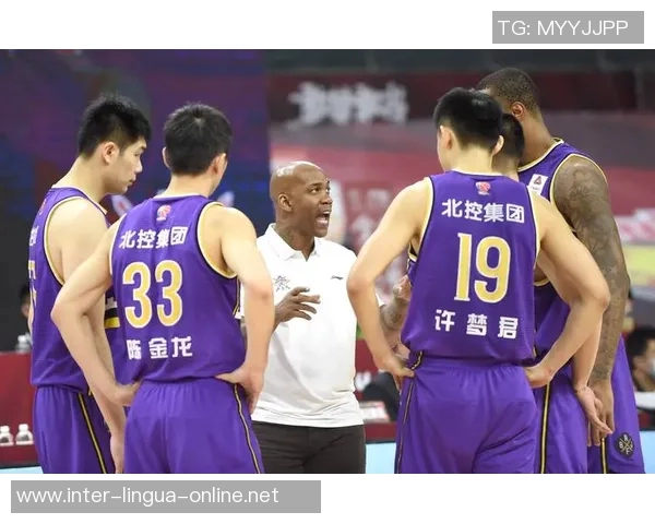 北京篮球队防守反击战术分析及其成败得失探讨