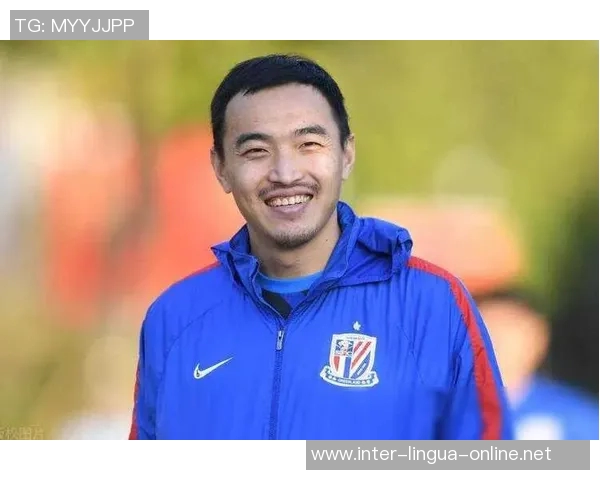 回顾中国足球历史上的璀璨明星与他们的传奇故事