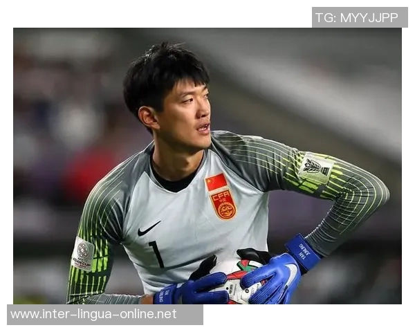 足球明星直播意外手滑引发网友热议瞬间成网络热点事件 足球明星直播意外手滑引发网友热议瞬间成网络热点事件